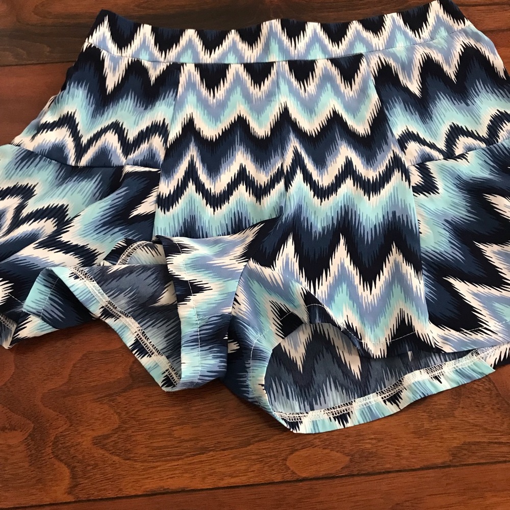 Blue Pattern Shorts - Picture 2 of 5